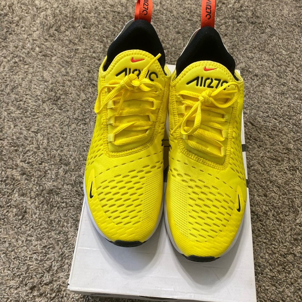 Women Nike Air Max 270 Yellow Sneakers size 9